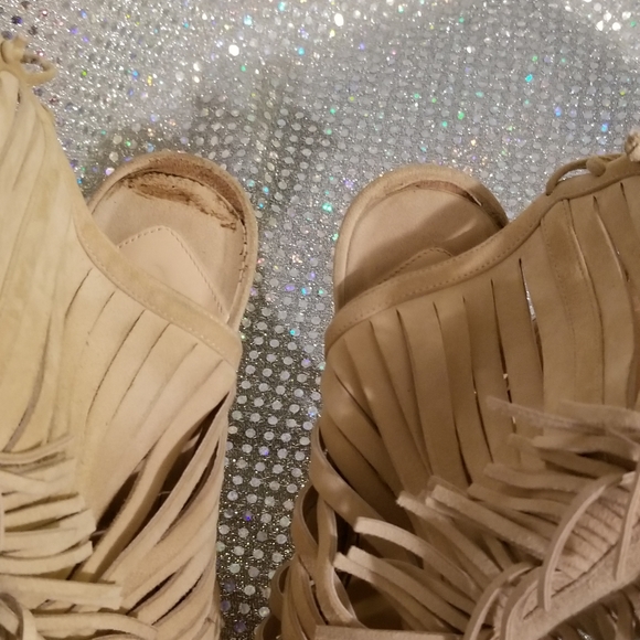 Louboutin Deva Tan Suede Heels sz 37 120mm - Picture 11 of 12